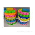 2015 newest fashion and hot sale silicon bracelets with logo all over the world